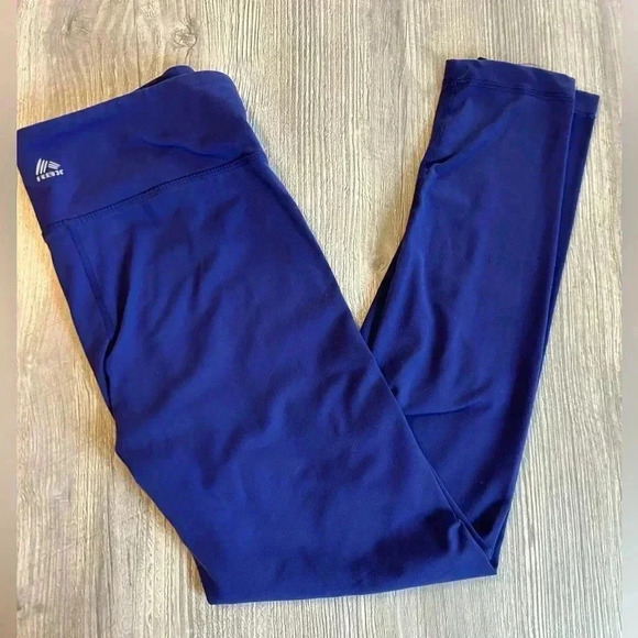 RBX Pants - WOMEN'S RBX ANKLE LEGGINGS SIZE MEDIUM PURPLE WITH POCKET IN WAISTBAND EUC
